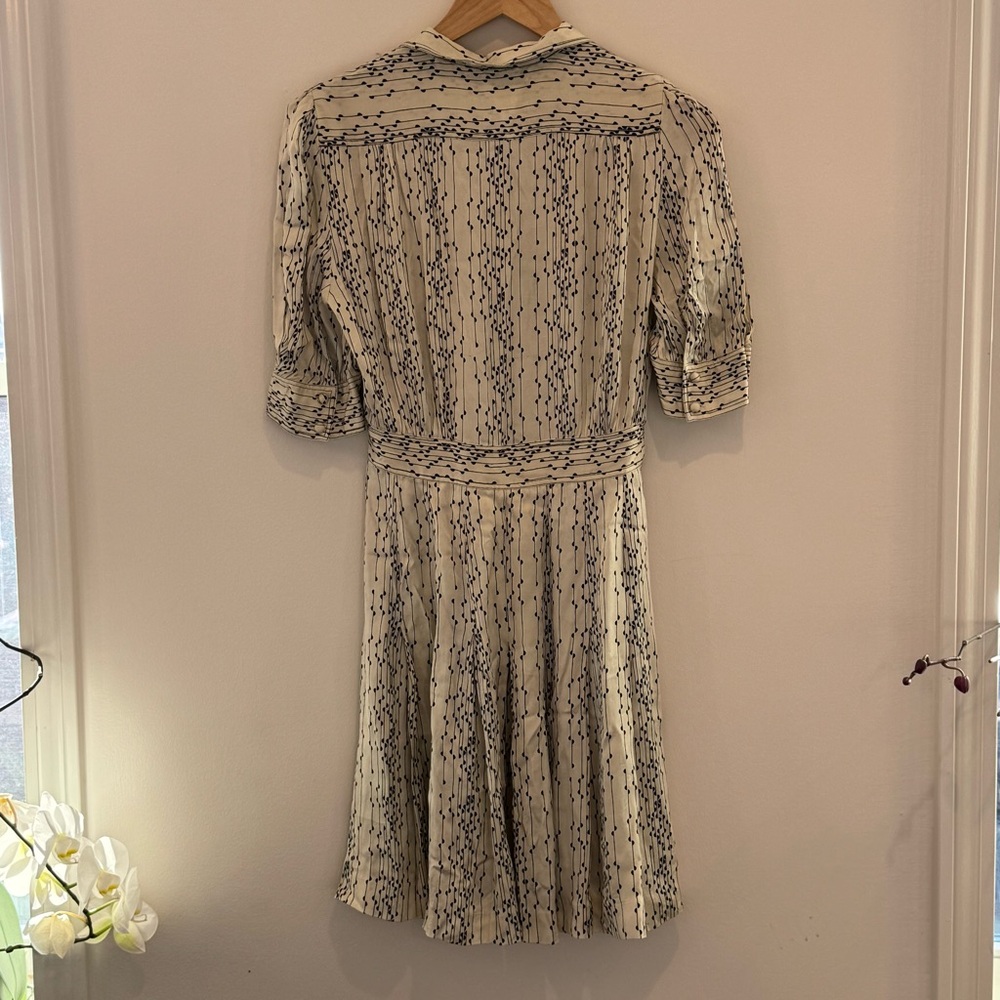 Sandro Shirel satin viscose dress in ecru/black - Picture 6 of 13